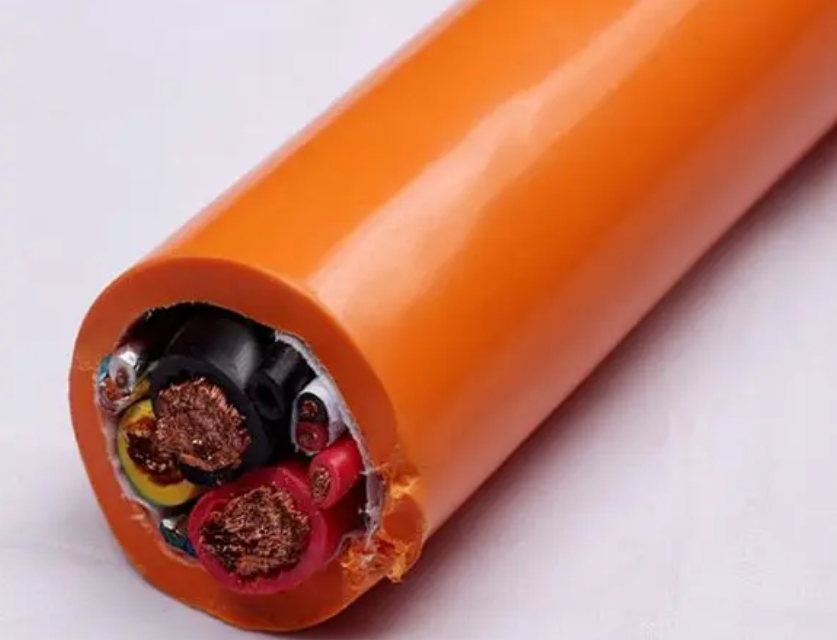 廣東電纜廠常見的使用注意事項有哪些.jpg 廣東電纜廠常見的使用注意事項有哪些.jpg